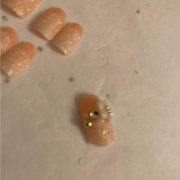 3/$30 🌸 New French Bridal Nails Manicure Floral Bling Jewels Pink Silver Daisy - Picture 7 of 14